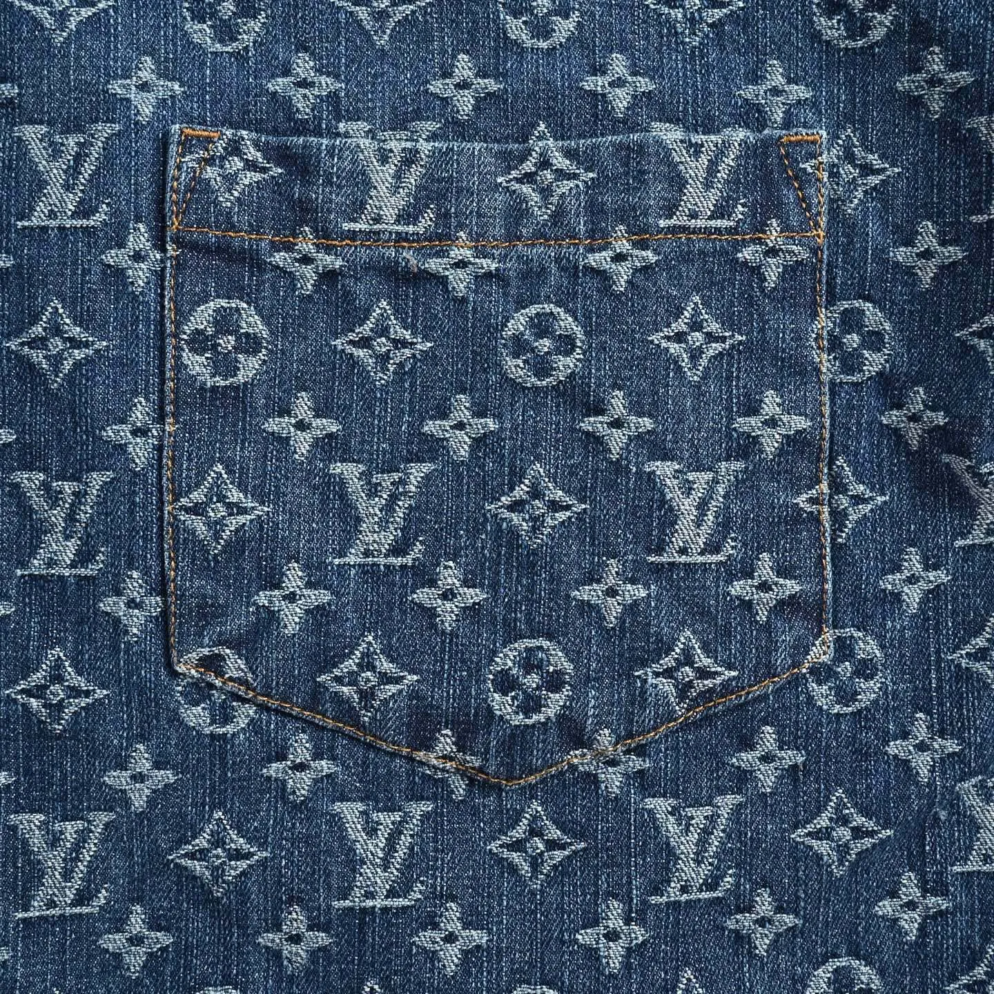 Louis Vuitton/